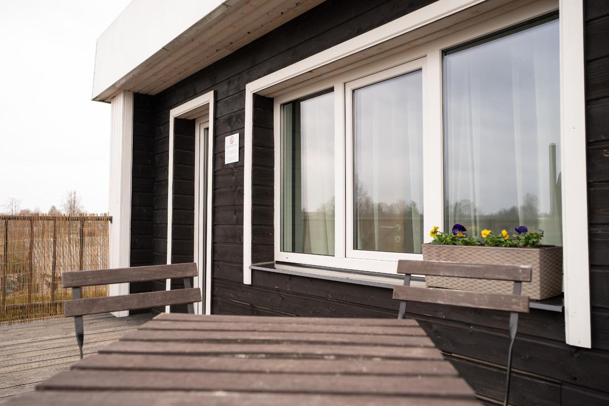 Family Garden Apartments With Free Private Parking & Playground Ryga Zewnętrze zdjęcie